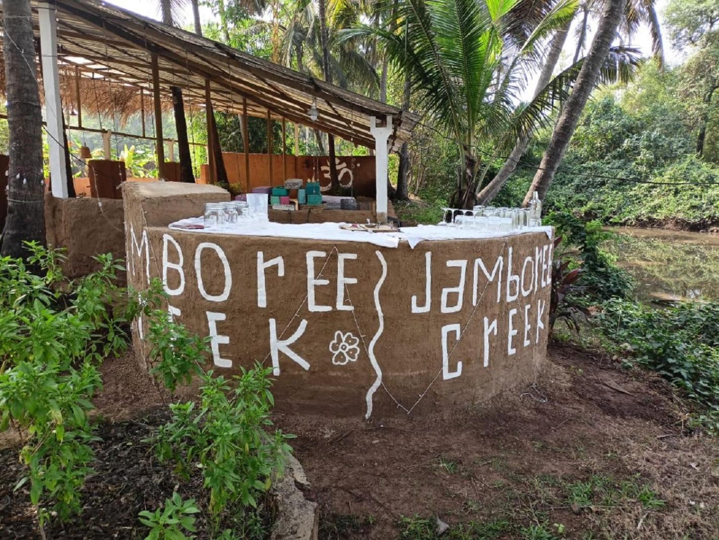 Jamboree Creek Yoga Mandrem Ngoại thất bức ảnh
