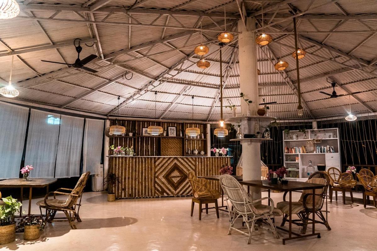 Jamboree Creek Yoga Mandrem Ngoại thất bức ảnh