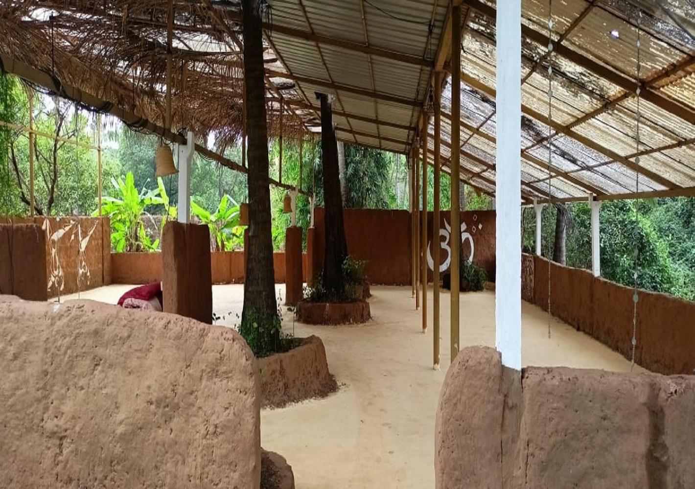 Jamboree Creek Yoga Mandrem Ngoại thất bức ảnh
